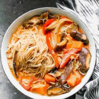 Vegetable Coconut Curry Soup with Rice Noodles 