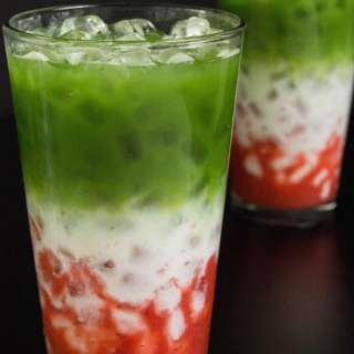 Strawberry Matcha Latte