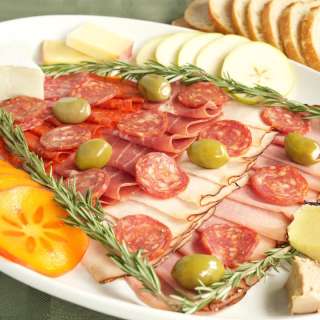 Christmas Tree Charcuterie Tray Recipe