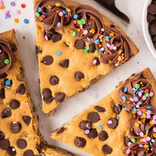 Chocolate Chip Cookie Cake Recipe