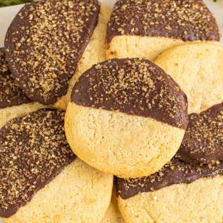 Chocolate Dipped Sugar Cookies Recipe