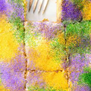 King Cake Poke Cake Recipe