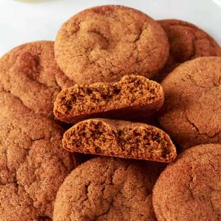 Crispy Gingersnap Cookie Recipe