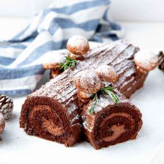 Buche de Noel (Yule Log Cake)