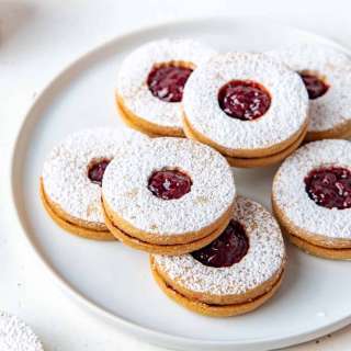 Classic Linzer Cookies Recipe