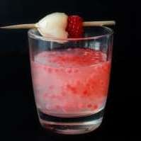 Lychee Cocktail with Raspberry Caviar (Caviar Cocktail)