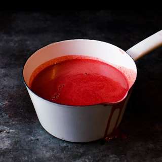 Red Velvet Creme Anglaise (Red Velvet Pouring Custard)