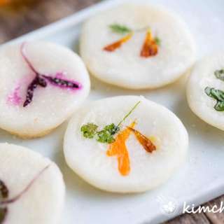 Fresh Flower Pancake (Hwajeon)
