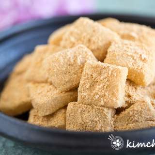 Injeolmi (Korean Sweet Rice Cake)