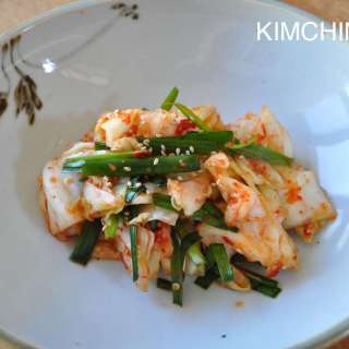 Green Cabbage Kimchi (양배추 김치 Yangbaechoo Kimchi)