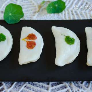 Bukkumi with Fresh Flowers (Pan-fried Rice Cake Dumplings with Sweet Red Bean filling)