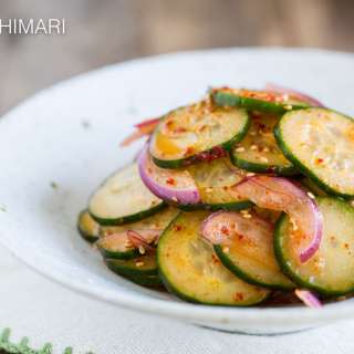 Quick Asian Cucumber Salad without Soy Sauce