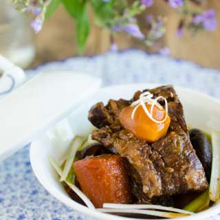 Instant Pot Korean Short Ribs (Galbi Jjim)