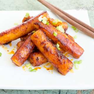 Rice Cakes in Chili Oil (Gireum Tteokbokki) under 10 minutes!