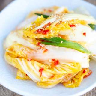 Fresh Cabbage Kimchi (Geotjeori)