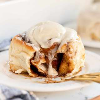 The Best Cinnamon Rolls Ever