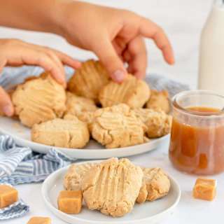 Simple Caramel Cookies