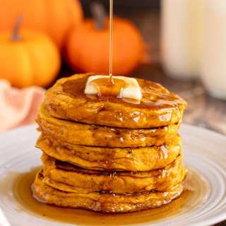 Light and Fluffy Pumpkin Spice Pancakes