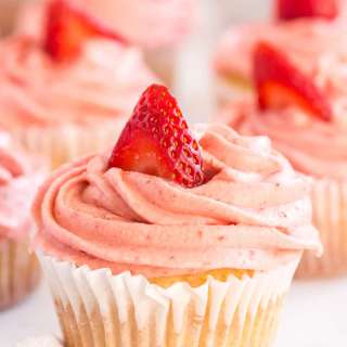 Fluffy Vanilla Cupcakes & Fresh Strawberry Buttercream