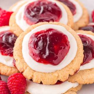 Raspberry Cheesecake Cookies