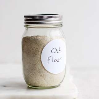 How to Make Oat Flour