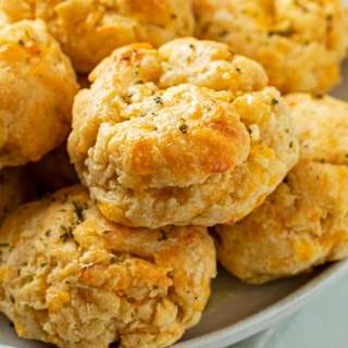 Cheddar Bay Biscuits