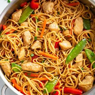 Chicken Lo Mein