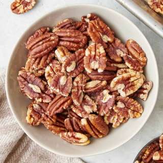 How to Toast Pecans