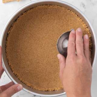 How to Make Graham Cracker Crust - 2 Ways