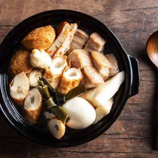 Oden (Japanese Fish Cake Stew)