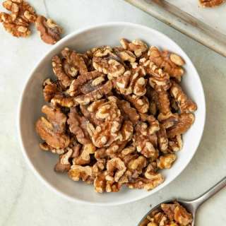 How to Toast Walnuts