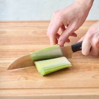 How to Cut & Wash Leeks