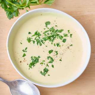 How to Make Hollandaise Sauce