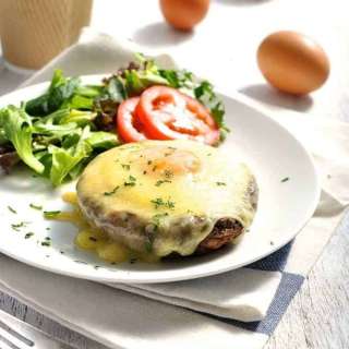 Sunday Sunshine Baked Eggs in Mushrooms
