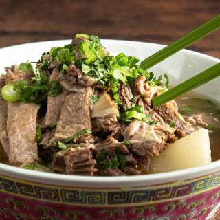 Instant Pot Chinese Beef Brisket Soup (清湯牛腩)