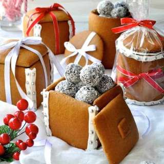 Gingerbread Boxes & Mason Jars