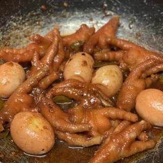 Adobong Paa ng Manok (Filipino Chicken Feet Adobo)