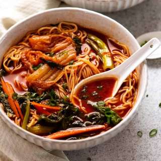 Spicy Korean Noodle Soup (quick & healthy)