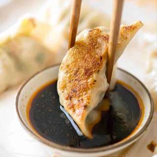 Chinese dumplings (Potstickers!)