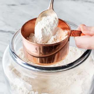 How to Measure Flour