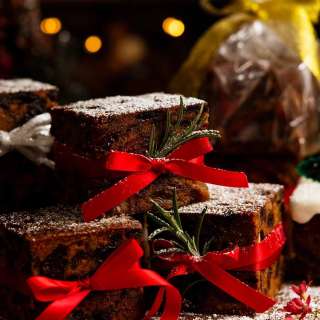 Mini Christmas Cakes - ideal for gifting!