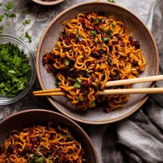 Chili crisp noodles