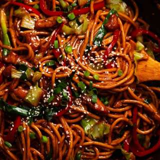 Hokkien noodles with chicken