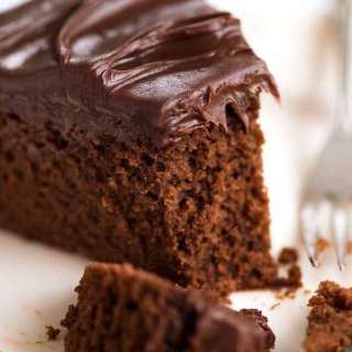 Easy Chocolate Fudge Cake