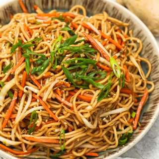 Easy Homemade Chow Mein