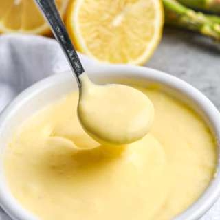 Easy Hollandaise Sauce