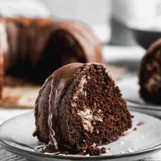 Macaroon Cake