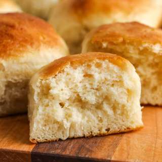 Fluffy Dinner Rolls