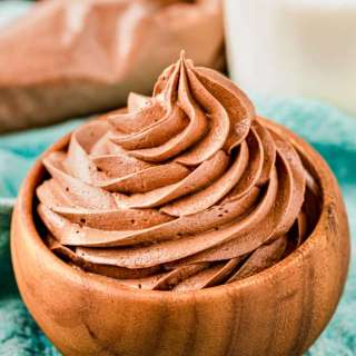 Fluffy Homemade Chocolate Frosting