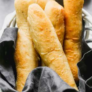 Easy Homemade Breadsticks